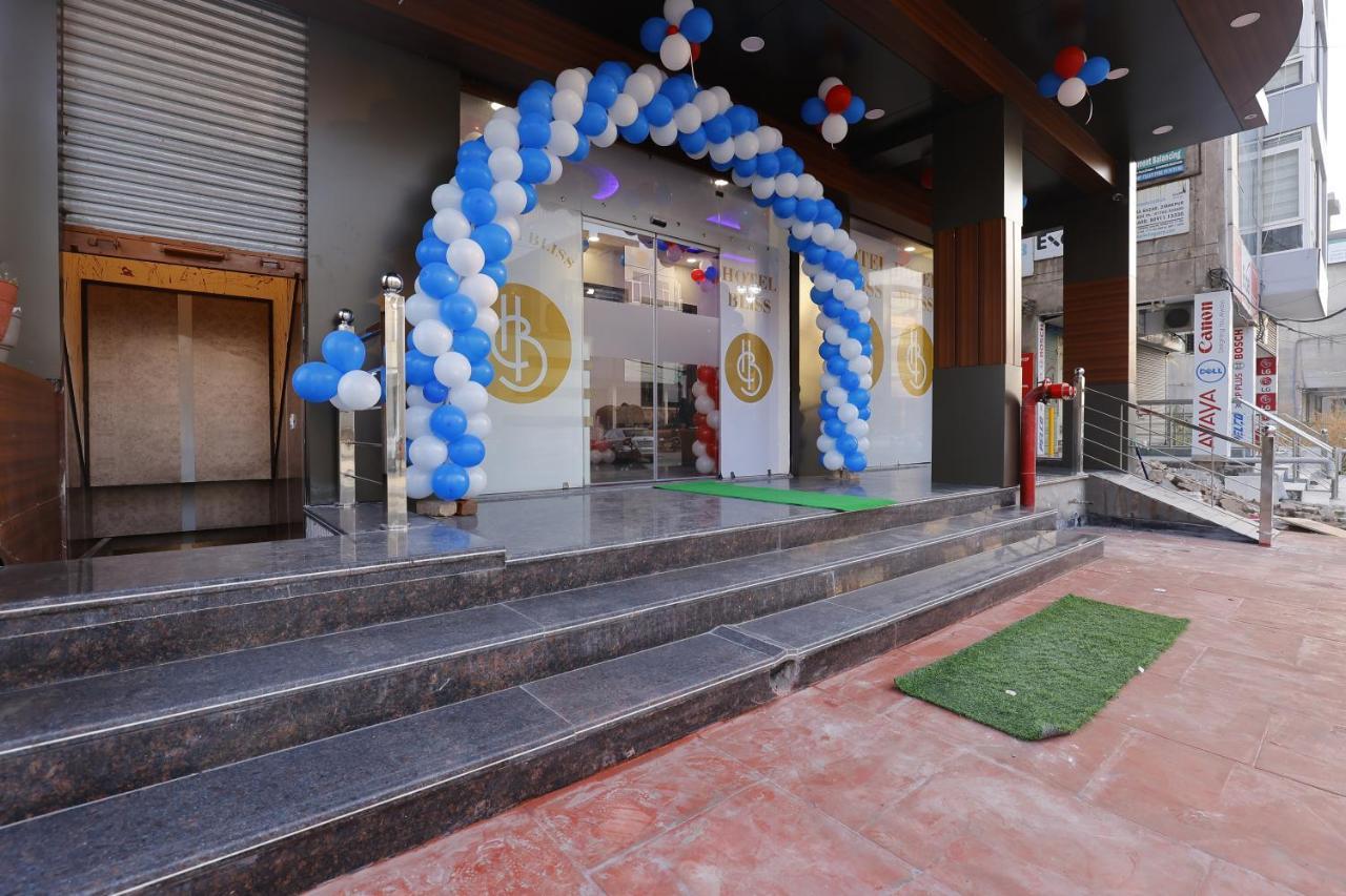 Hotel Bliss Zirakpur 외부 사진