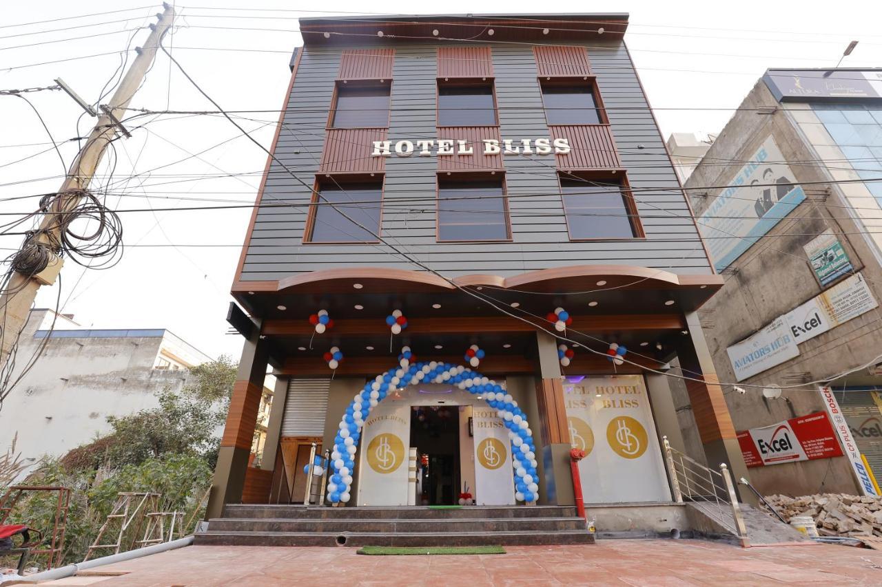 Hotel Bliss Zirakpur 외부 사진