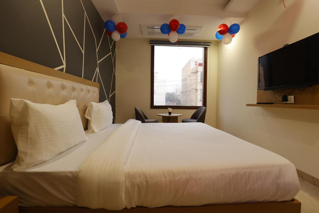 Hotel Bliss Zirakpur 외부 사진